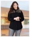 تصویر شومیز یقه ایستاده جلو دکمه یقه توری 8403